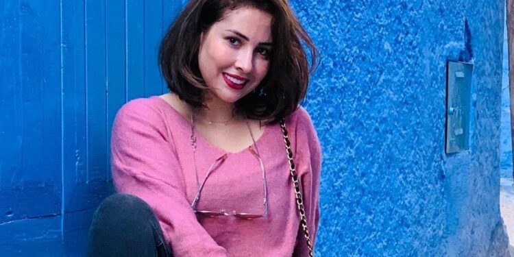 بكل جرأة٠٠فنانة مغربية توجه رسالة إلى جميع المنافقين المتطفلين على حياتها الخاصة وتطلب منهم الإبتعاد عنها