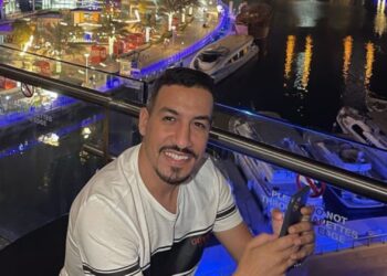 بالصورة٠٠يسار يودع حبيبته لهذا السبب