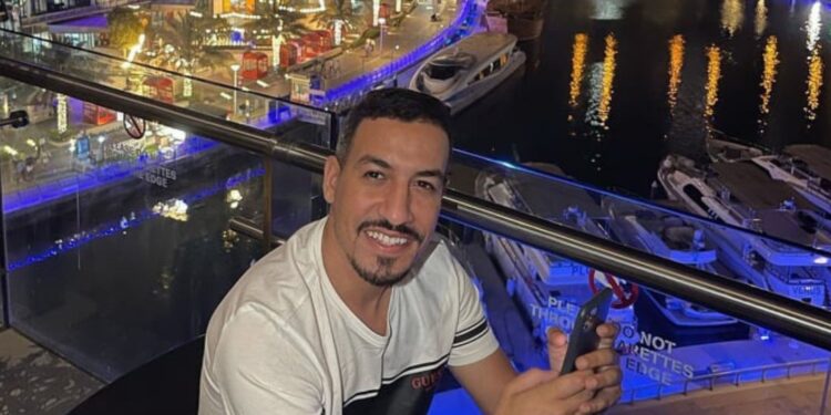 بالصورة٠٠يسار يودع حبيبته لهذا السبب