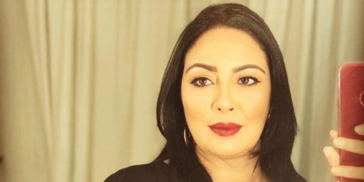 في ذكرى وفاته٠٠حنان الإبراهيمي تحن إلى والدها (صورة)