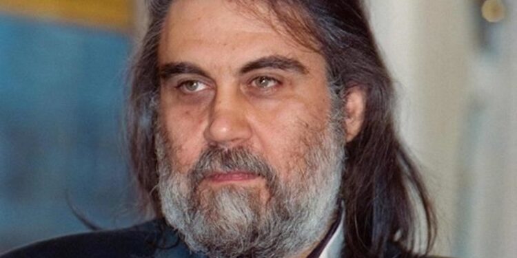 عالم الموسيقى يخسر الفنان العالمي فانغيليس