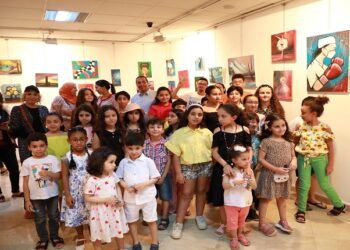 “الفن هو لعبة الأطفال” عنوان معرض تشكيلي جماعي للأطفال