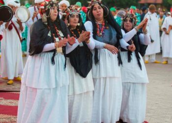 الفولكلور الوطني يفتتح المهرجان الوطني للفنون الشعبية