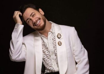 لباس سعد المجرد يثير ضجة من جديد..