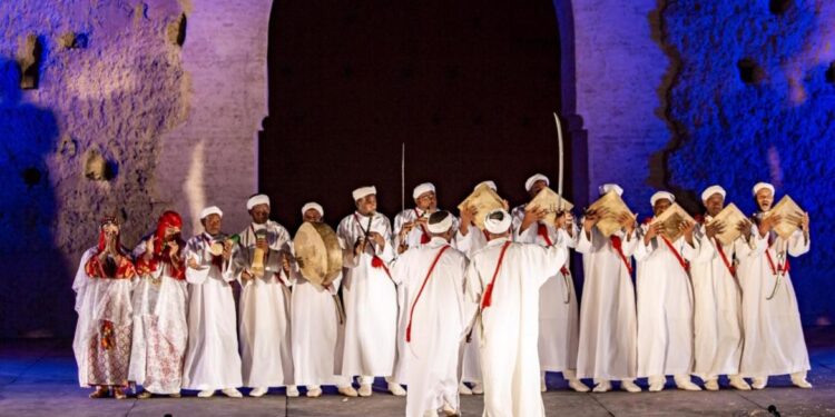 أهازيج وعروض فلكلورية تلهب حماس الجمهور بمراكش