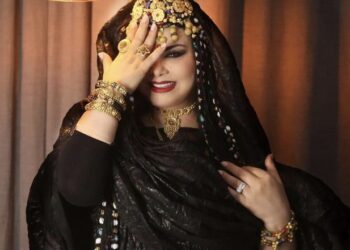 بالزي الصحراوي لطيفة رأفت تحيي حفل إستثنائي بعروس الصحراء الداخلة