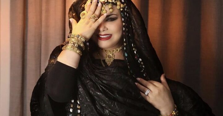 بالزي الصحراوي لطيفة رأفت تحيي حفل إستثنائي بعروس الصحراء الداخلة