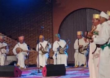 انطلاق المهرجان الوطني لفن الروايس