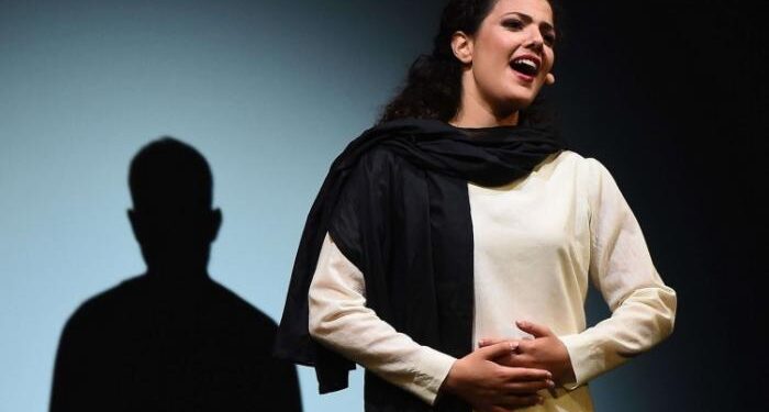 إرجاء حفلتي المغنية والعازفة الفلسطينية ناي البرغوثي في مصر بعد منعها من دخول البلاد