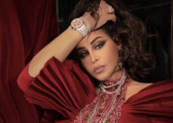 أحلام الشامي تستعرض فخامة طائرتها و تعود ب 91 حقيبة من إيطاليا