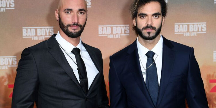 تقديم العرض ما قبل الأول للفيلم السينمائي الطويل “متمرد”