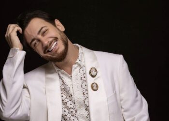 حصري.. دخول سعد المجرد للقفص الذهبي مع الانسة غيثة إحدى معجباته