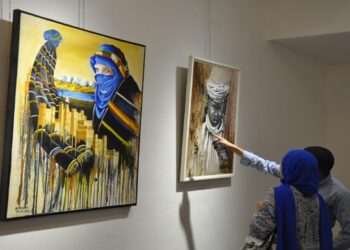 معرض للفنان التشكيلي عزيز العرباوي