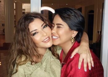 عقب الأزمة التي تمر منها.. سميرة سعيد توجه رسالة لشرين عبد الوهاب