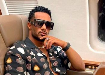 محمد رمضان يشعل حماس جمهوره بدبي..