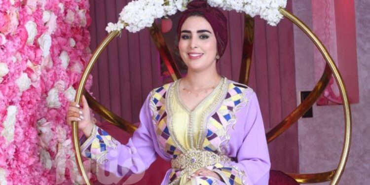 المصممة المغربية فاطمة البراق “القفطان المغربي يتحقق في أمريكا..”