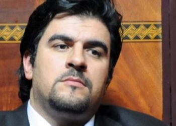 الموت يفجع الفنان ياسين أحجام في أقرب الناس إليه