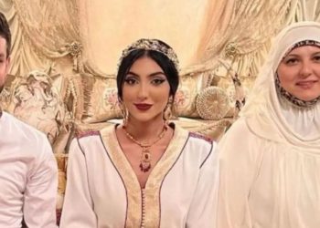 إيمان بطمة توجه كلام مؤثر لحماتها “الله يعطيكم بحالها”/ مساندتها لأختها دنيا/ سبب قوة الشخصية/موعد زفافها/ حبها للأسود