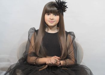 فنانة مغربية تقع في موقف محرج بسبب الطفلة لينا أكدور..