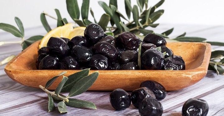 كيف يساهم الزيتون في علاج الامراض ؟ اليكي أفضل فوائده..
