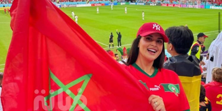 من قطر.. سلمى رشيد تذرف الدموع لحظة الفوز التاريخي الذي حققه المنتخب المغربي (فيديو)