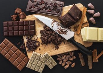 ماذا يحدث لجسمك حين تناول الشوكولاتة كل يوم ؟