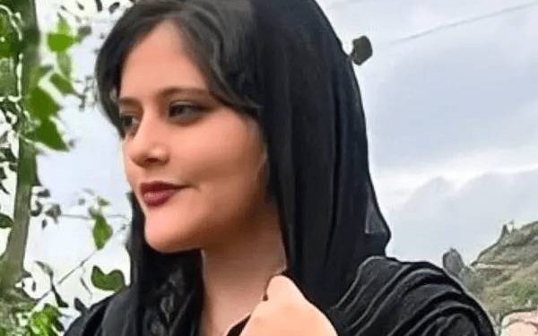 نجوم سينمائيون عالميون يطالبون طهران بالإفراج عن الممثلة ترانه عليدوستي