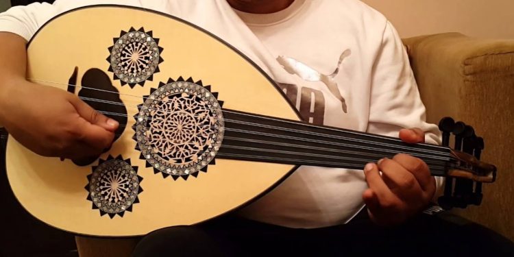 آلة العود في الحياة الفنية المغربية : عشق أزلي وأصالة موسيقية متجددة