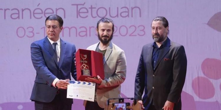 الفيلم التركي “قرنفل” يفوز بالجائزة الكبرى لمهرجان تطوان لسينما البحر الأبيض المتوسط