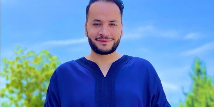 أبو جاد في قفص الاتهام هو وزوجته
