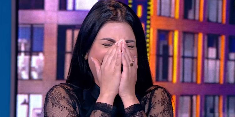 الفنانة فاطمة الزهراء لحرش تتعرض للسرقة وتشارك تفاصيلها مع متابعيها