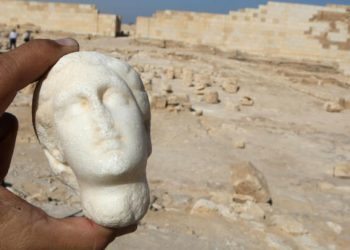 القاهرة ترد  على وثائقي نتفليكس مؤكدة أن  كليوباترا كانت “ذات بشرة فاتحة اللون”