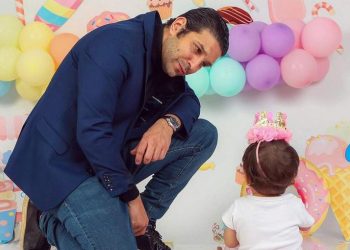 انس الباز  يوجه رسالة الى ابنته بمناسبة عيد ميلادها