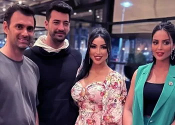 دنيا بطمة وشقيقتها ونجوم أتراك في فيلم “البوز”