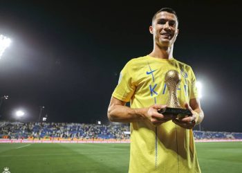 رونالدو أعلى المشاهير دخلا وتأثيرا