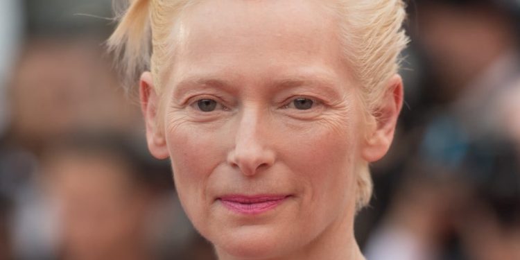 تيلدا سوينتون: نجاح المشاريع السينمائية رهين بإرساء تواصل ناجع بين أطقمها