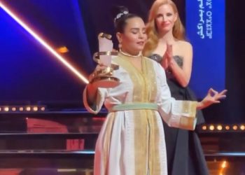 للمهرجان الدولي للفيلم بمراكش.. “كذب أبيض” للمخرجة المغربية أسماء المدير يفوز بالنجمة الذهبية