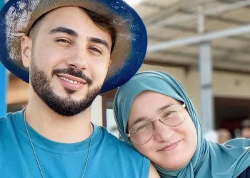بكاء والدة الفنان بدر سلطان يوم عيد ميلادها٠٠ما السبب ؟