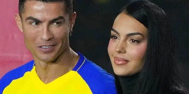 رونالدو يخطط للزواج من حبيبته جورجينا بعد سنوات من الارتباط (تفاصيل)