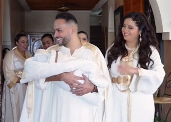 بعد ولادة زوجته..عبد الله أبو جاد يدعوا لأسرته بالحفظ