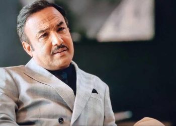 رشيد الوالي يحلق بـ “الطابع” في سماء مدينة فاس