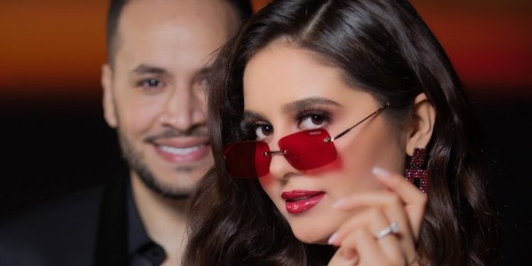 عبد الله أبو جاد يتغزل بزوجته: “ربي رزقني بملاك ونتي أمانة عندي”