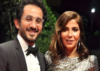 أحمد حلمي لزوجته منى بسبب فيلمها الجديد: “شهادتي مجروحة٠٠كنتي تحفة”