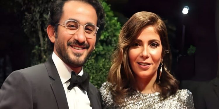 أحمد حلمي لزوجته منى بسبب فيلمها الجديد: “شهادتي مجروحة٠٠كنتي تحفة”