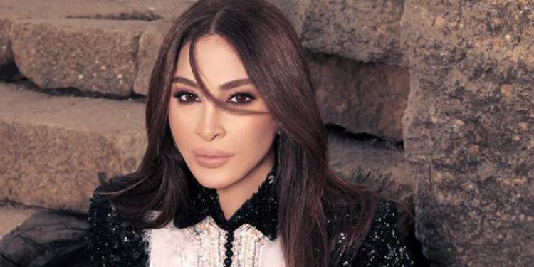السرطان..يحرم إليسا من حلم الأمومة