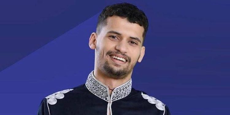 عادل التاويل يطالب باحترام حياته الخاصة من طرف متابعيه (صورة)