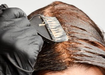 اصبغي شعرك في المنزل٠٠دون الحاجة لصالونات التجميل
