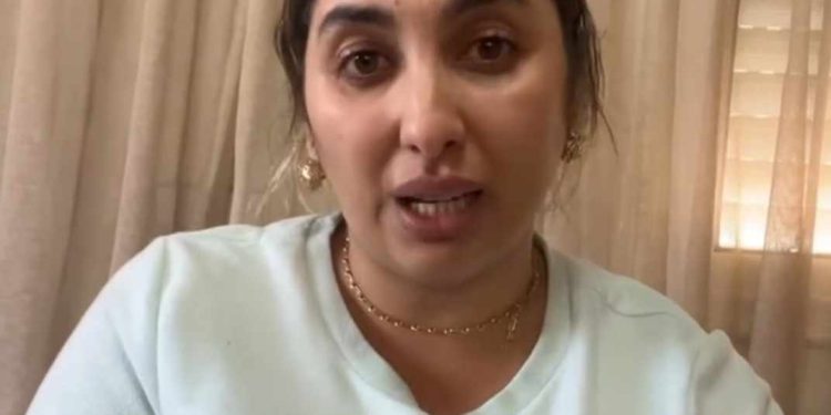 إيمان كوين تصدم متابعيها بهذا الخبر: “طلقني وأنا مسافرة معاه لتركيا بدون علمي”