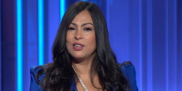 الممثلة سهام أسيف تعلن طلاقها