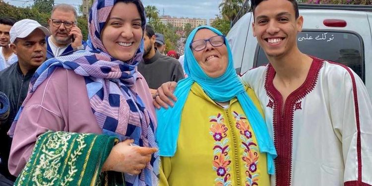 بالفيديو٠٠كنزة لغماري: “عرفت طعم القهر إلا حين أصبحت الحياة بدونك يا أمي”